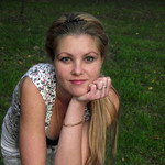 Elena, 40