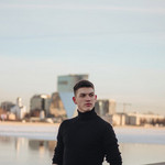 Максим, 25