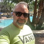 Michael James, 57 (2 фото, 0 видео)